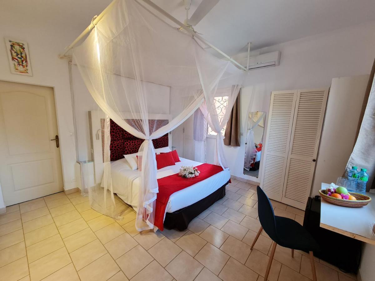 Le Souimanga Bleu Saly B&B 외부 사진