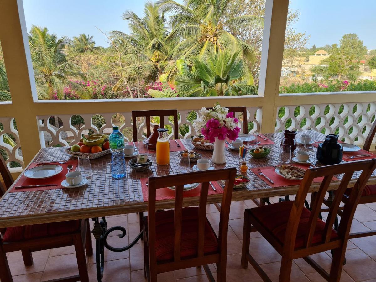Le Souimanga Bleu Saly B&B 외부 사진