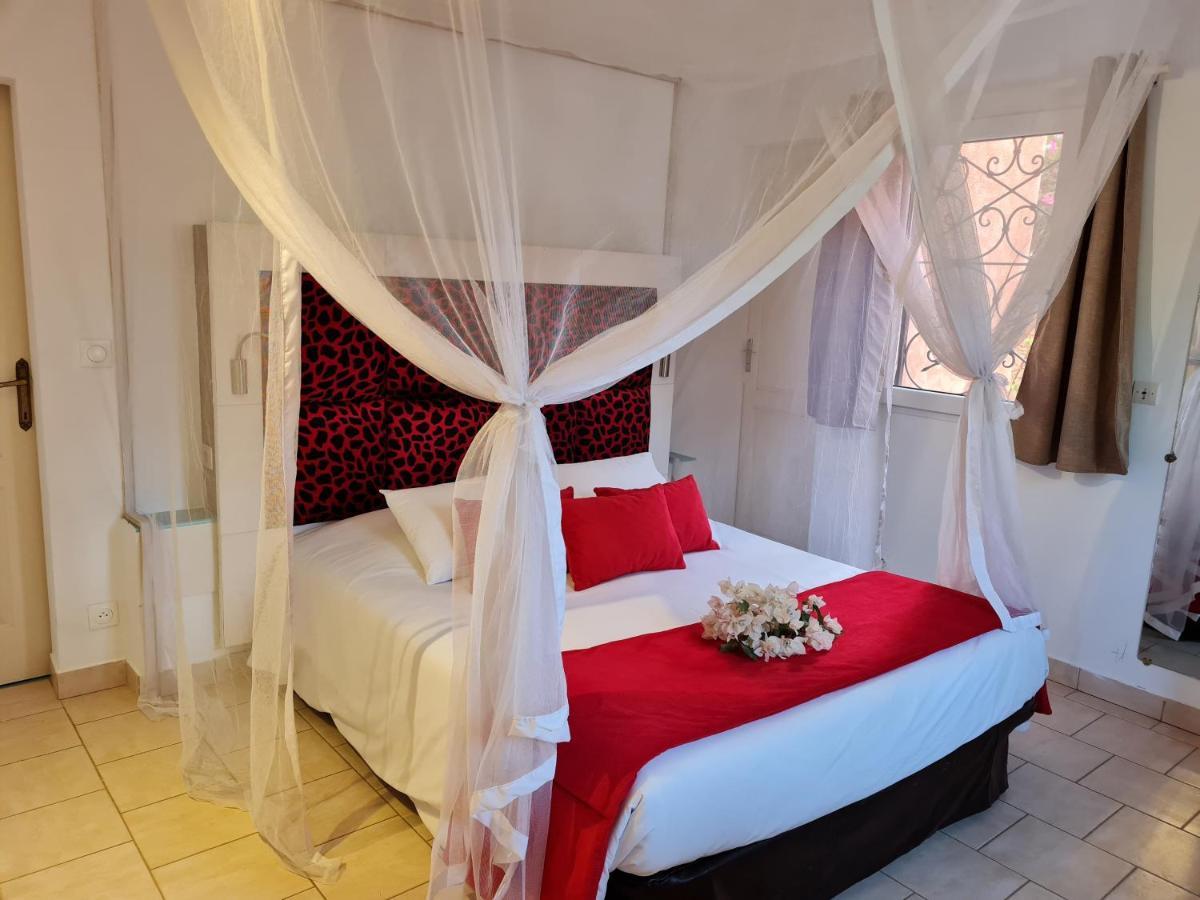 Le Souimanga Bleu Saly B&B 외부 사진