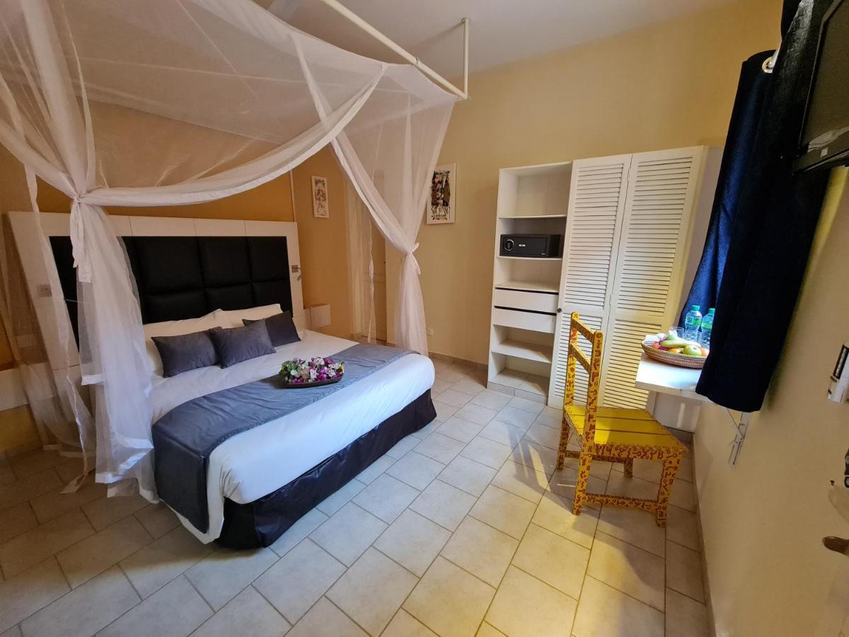 Le Souimanga Bleu Saly B&B 외부 사진