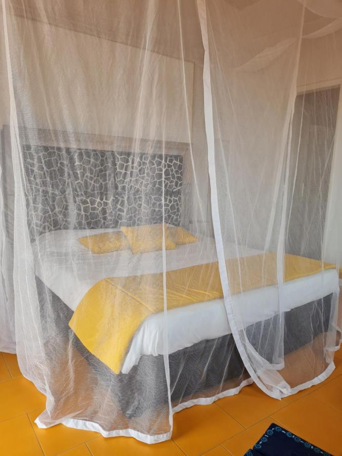 Le Souimanga Bleu Saly B&B 외부 사진