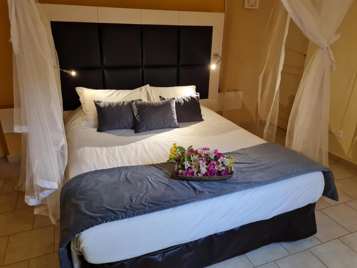 Le Souimanga Bleu Saly B&B 외부 사진